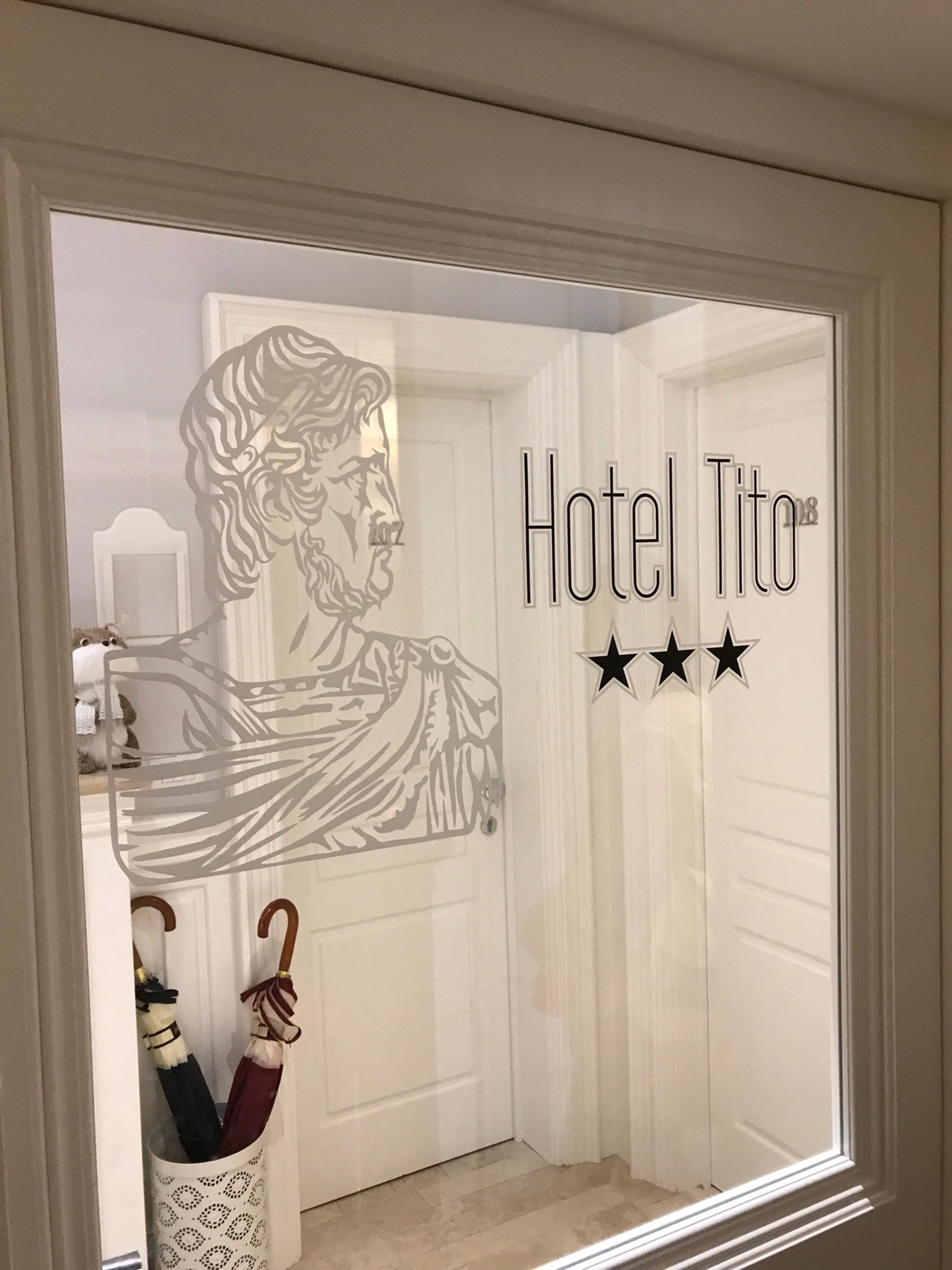 Tito Hotell 3*